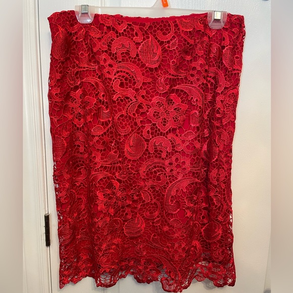 Cleo lace skirt in Red, size 8 😍 - Picture 1 of 7